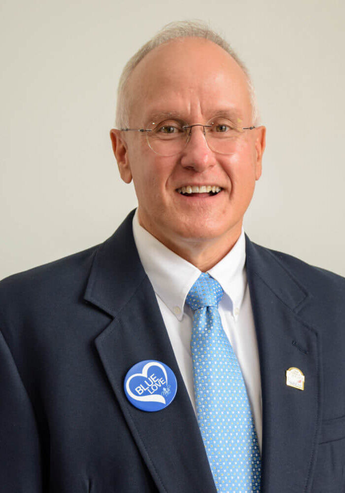 Dr. Lew Hunnicutt portrait photo